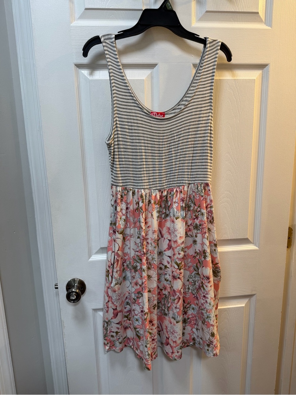 Women’s Summer Dress. Size Large.